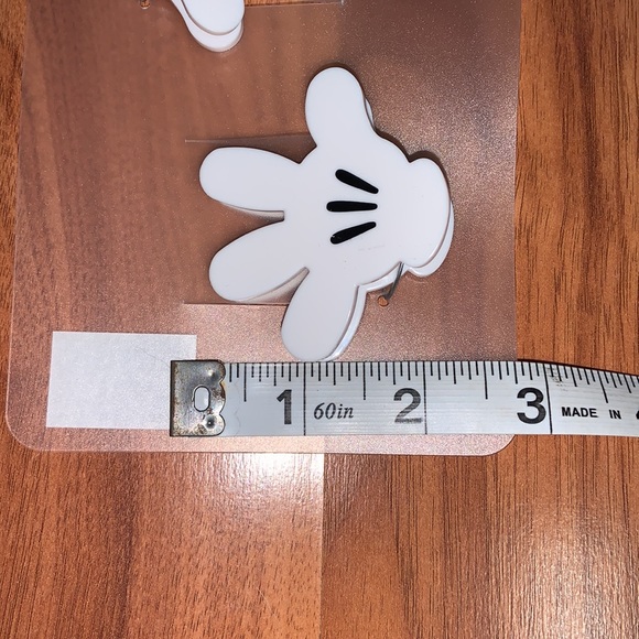 NWT Disney Mickey Mouse Glove Clips - Picture 3 of 4